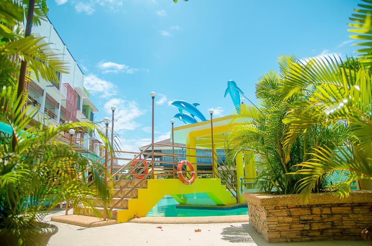 Tropics Hotel 3*