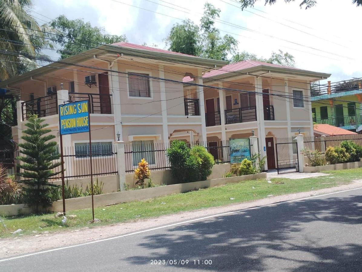 Rising Sun House Guest house Oslob