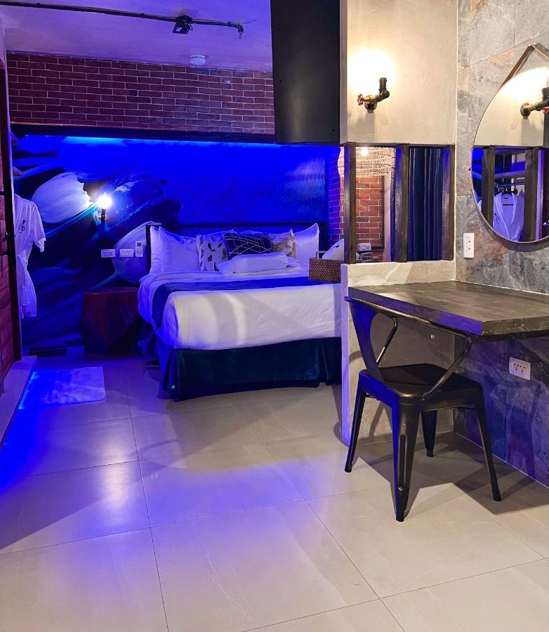 Blue Tulip - 4mins From Mactan Airport Hotel 5*