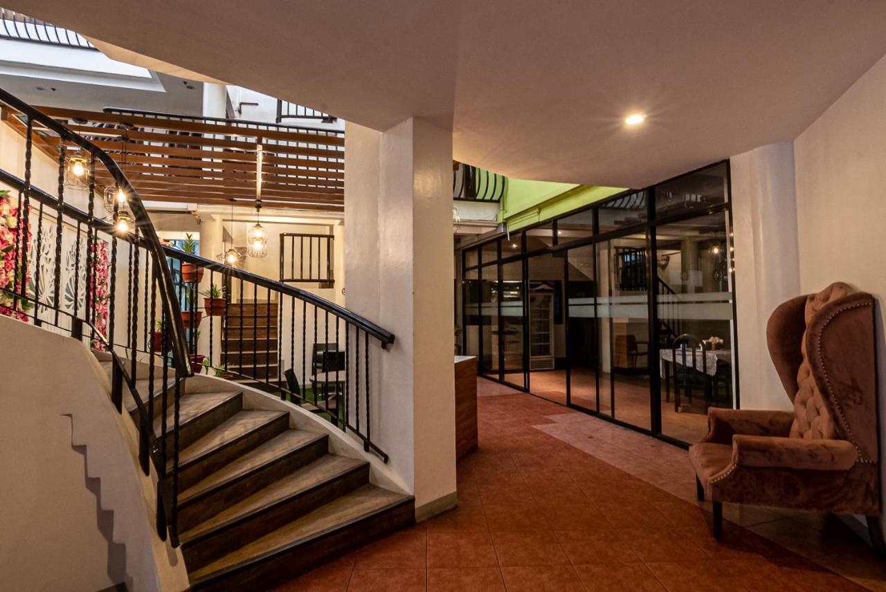 Kiwi Hotel Cebu