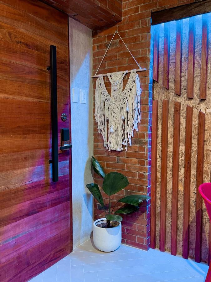 Apartment Clockworkorange Luxury Suites With Netflix *