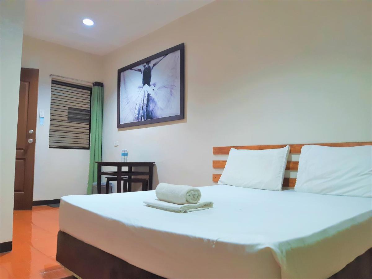 Hotel California 3*
