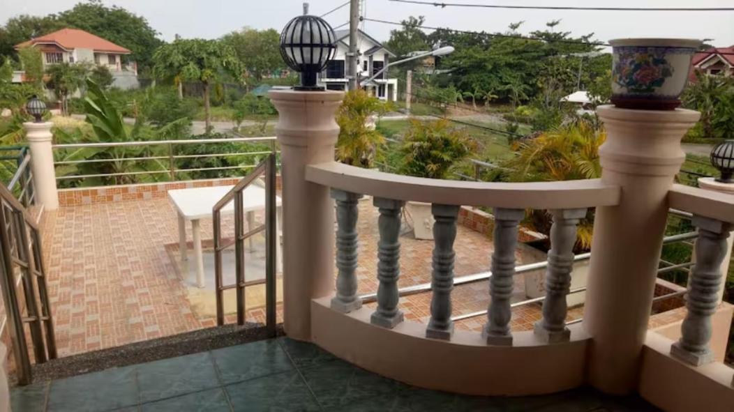 Mactan Island Gallery Ac Double Bed Bath Toilet Pools Beaches Around The Corner *