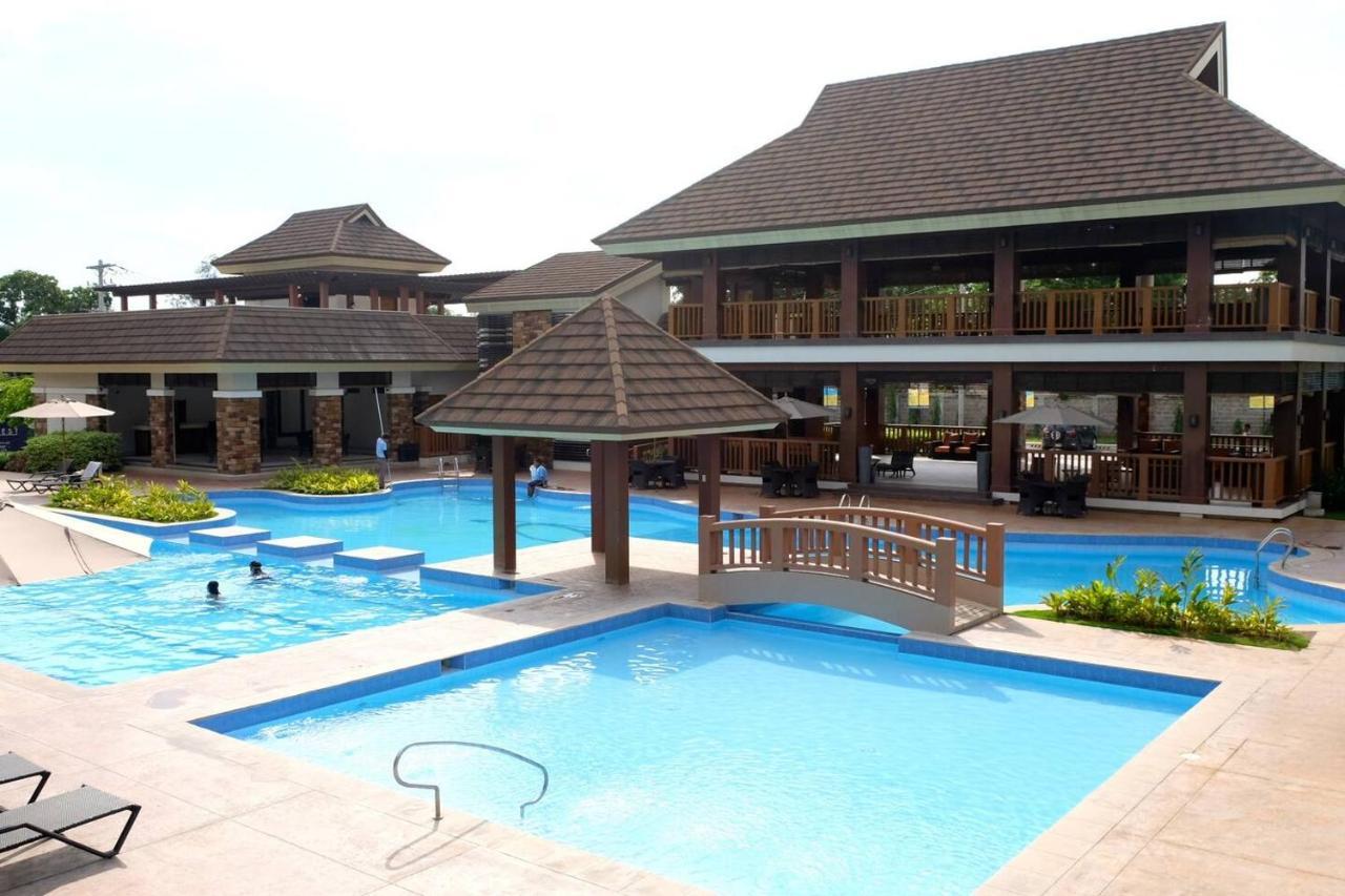 Resort-inspired In City, Philippines Apartment Cebu