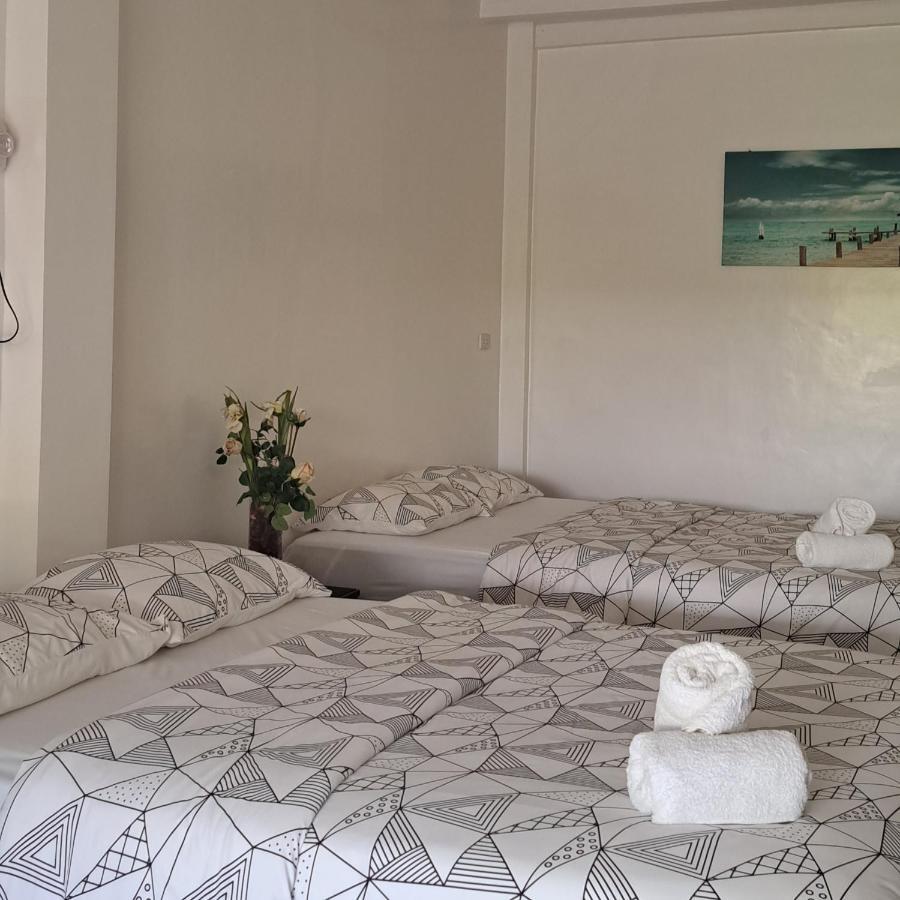 Mirka's Guest house Bantayan