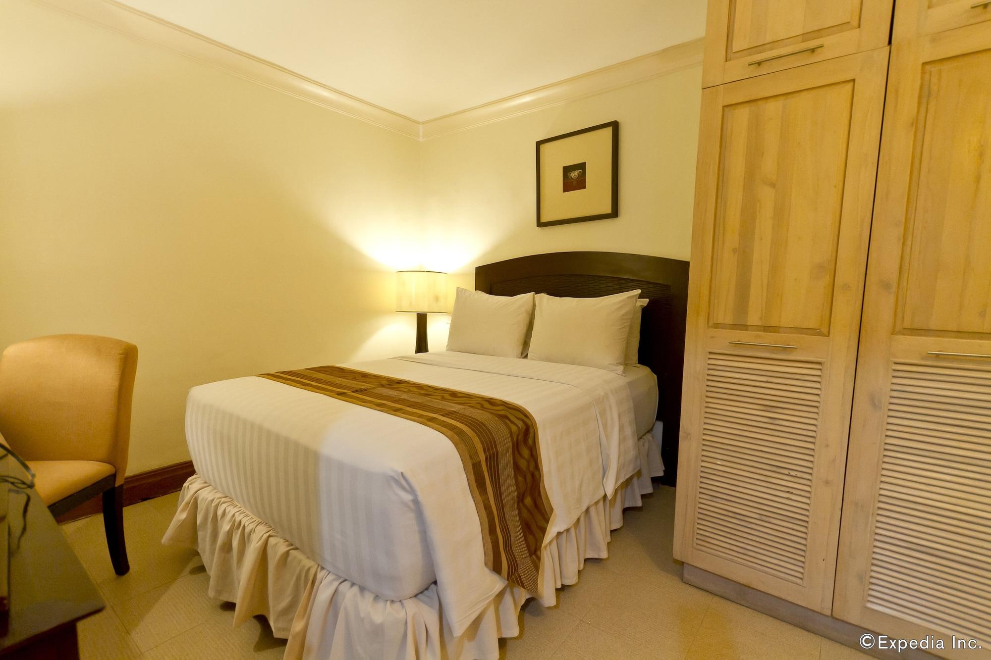 Crown Regency Mactan Hotel Lapu-Lapu City