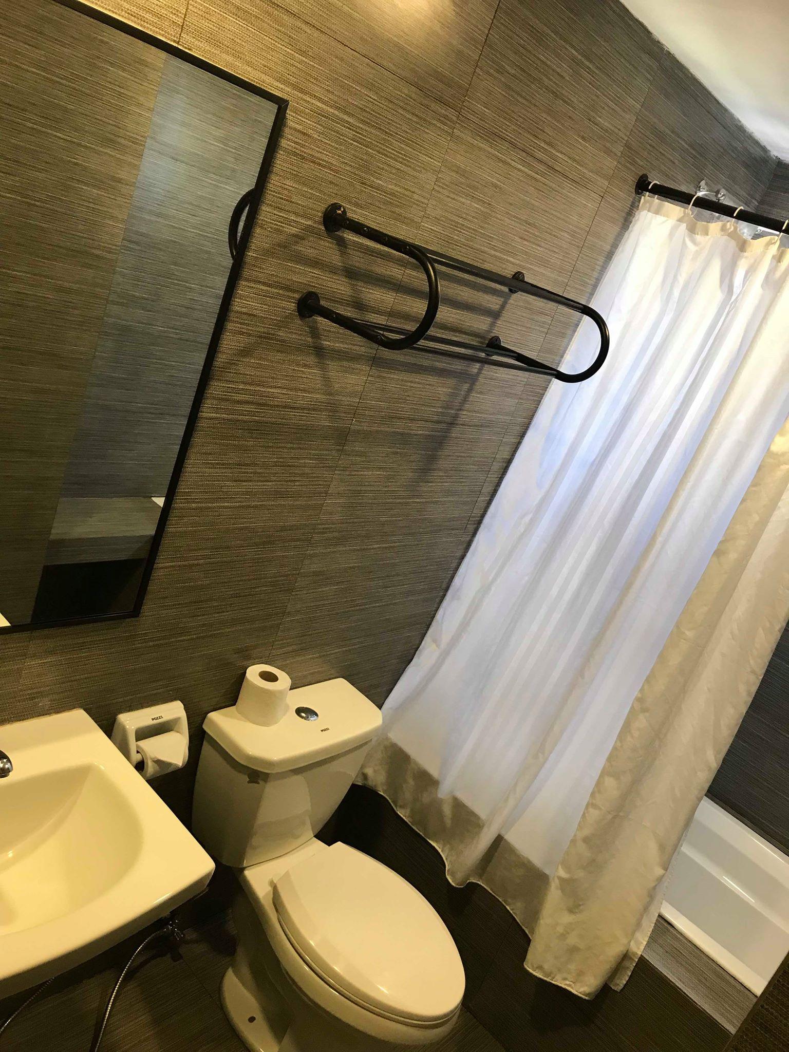 R Capitol Hotel 3*