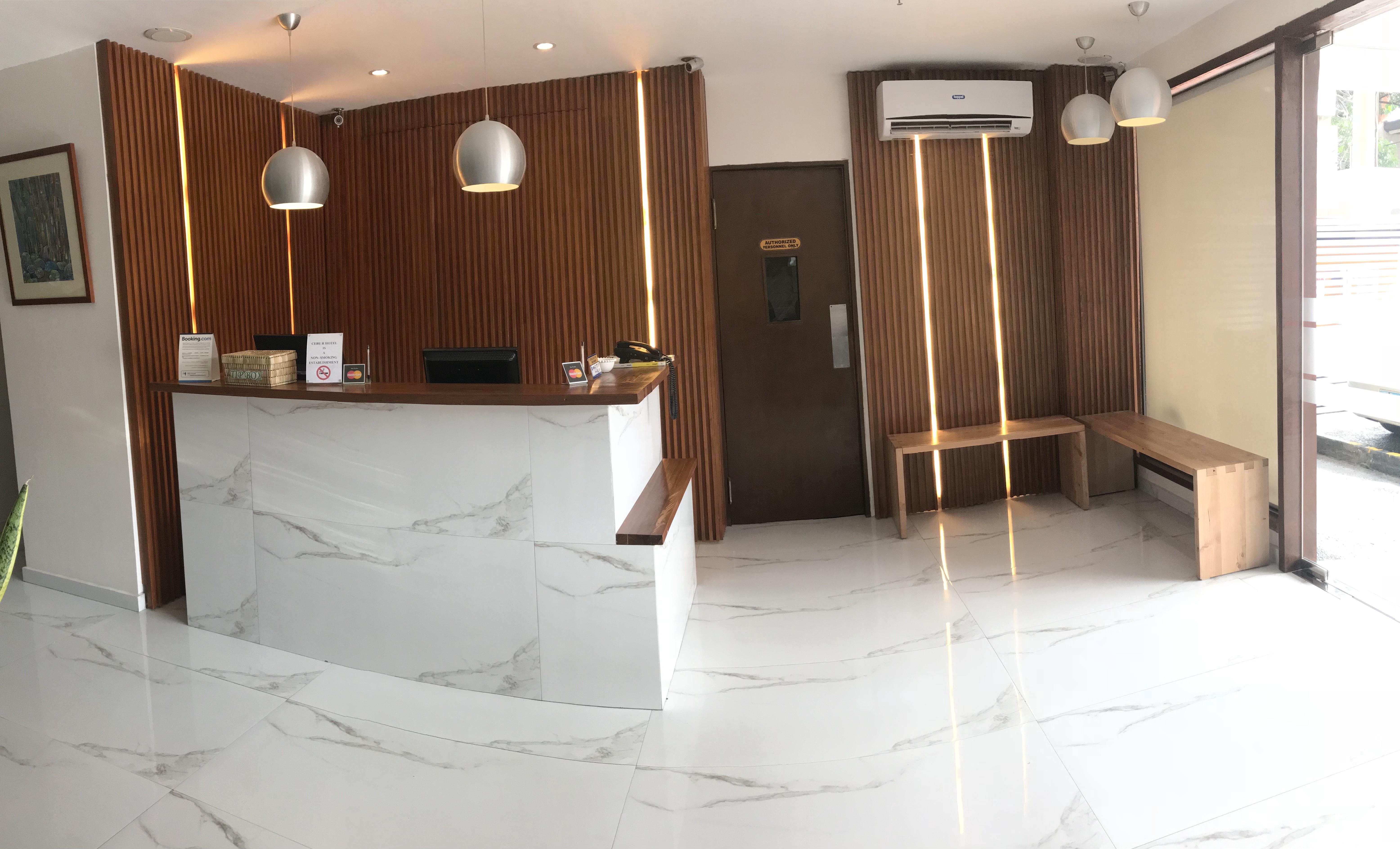 Hotel R Capitol