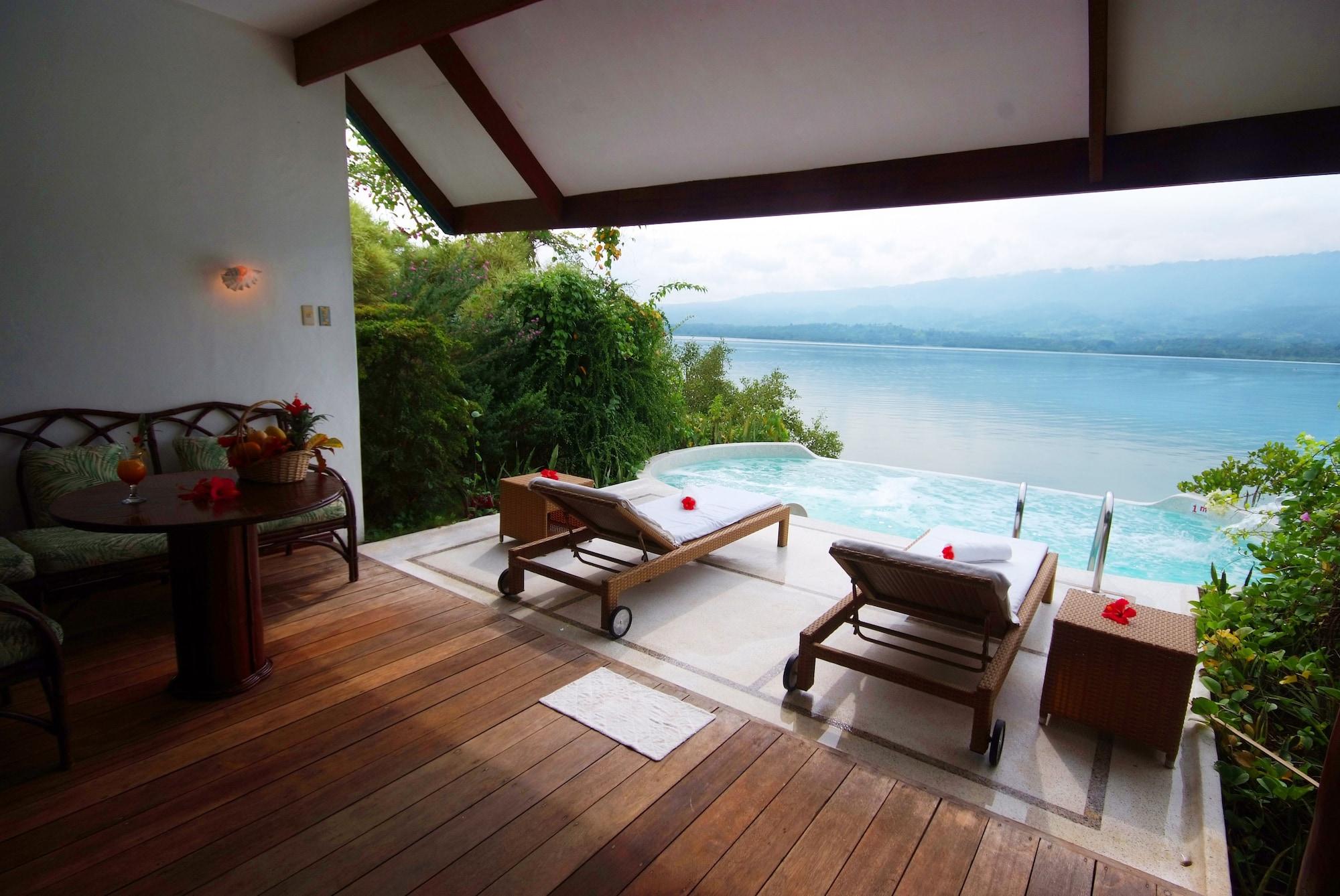 Island Wellness 5* Badian