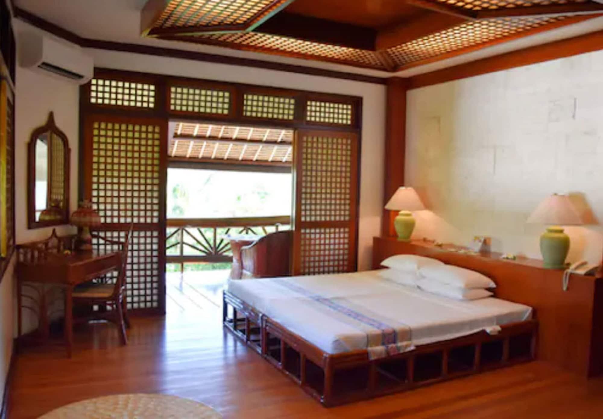 Resort Island Wellness Badian