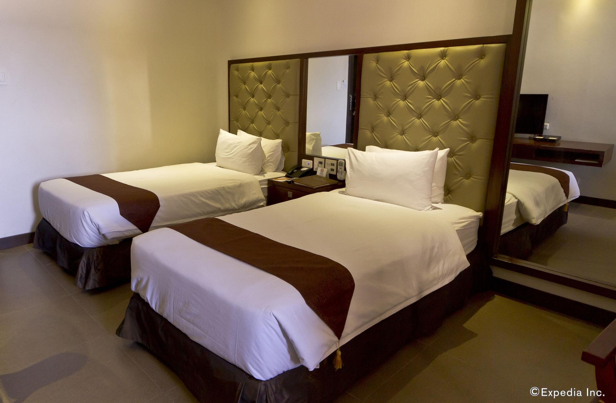 Hotel Castle Peak 3*