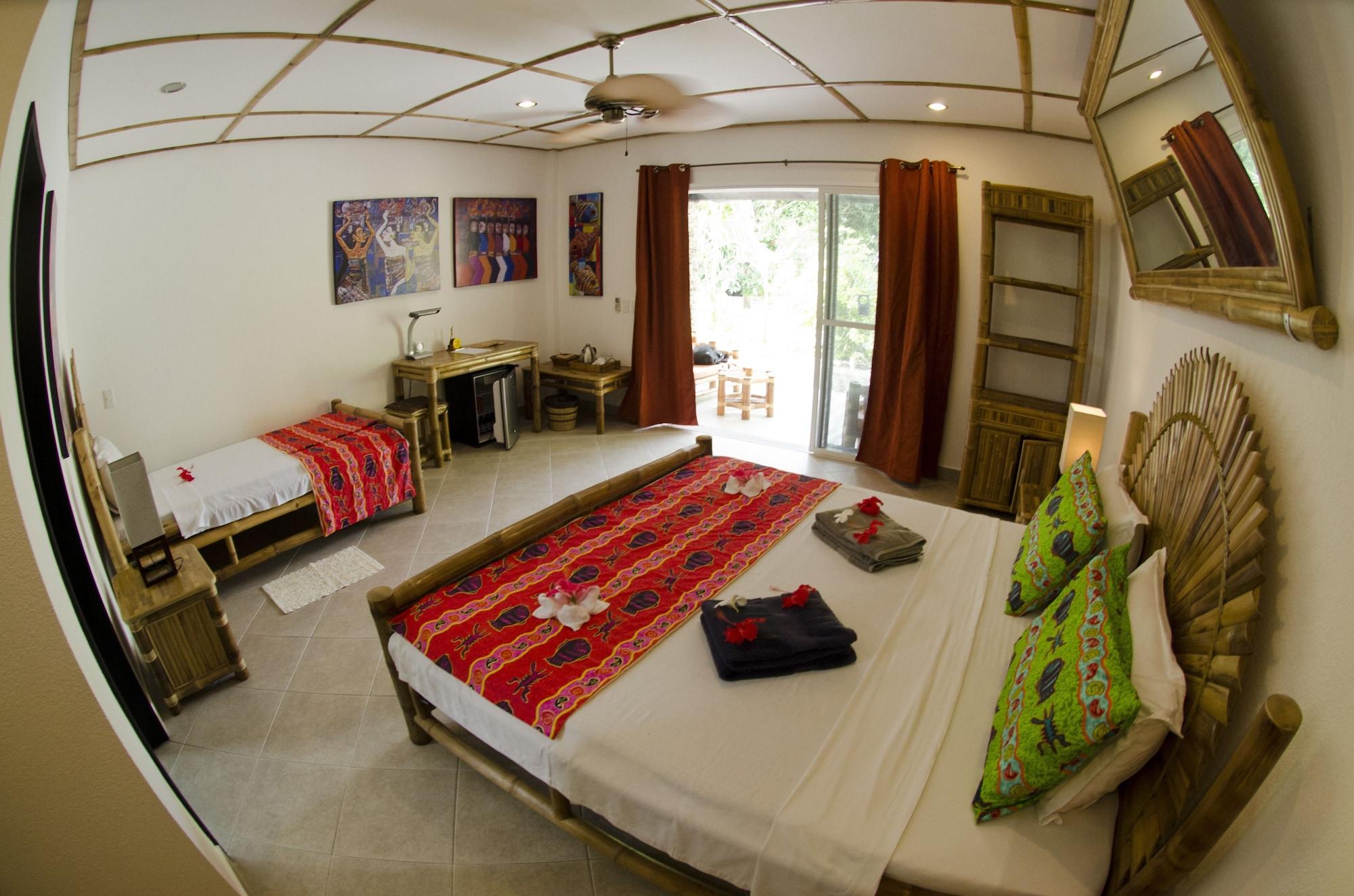 Dolphin House 5* Moalboal