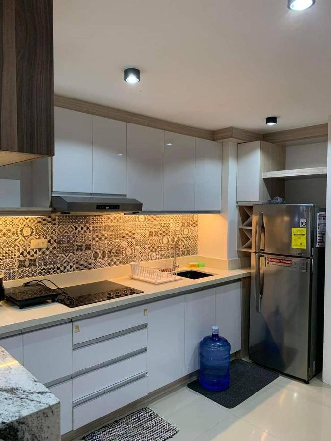 Club Ultima Residences Unit 1712 Aparthotel *