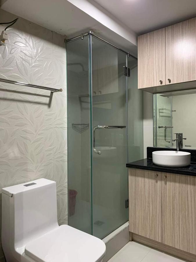 Club Ultima Residences Unit 1712 Cebu
