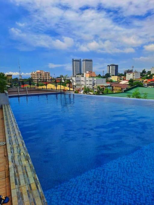 Staycation At Ethon's Apartment Cebu