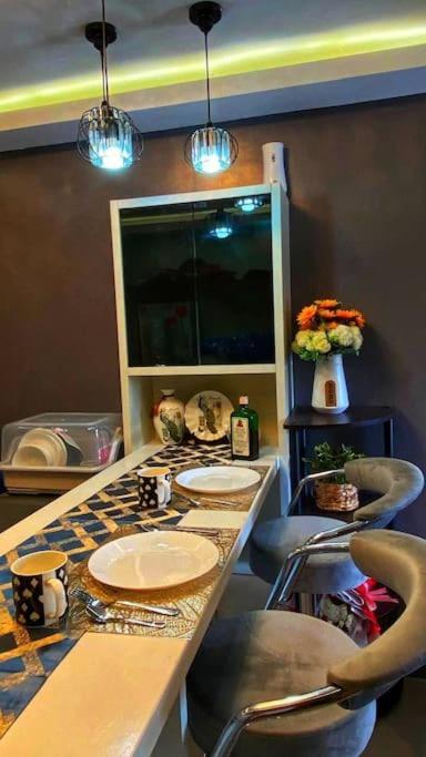 Apartment Staycation At Ethon's *