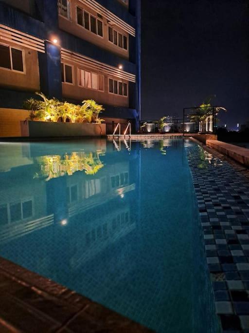 Staycation At Ethon's *