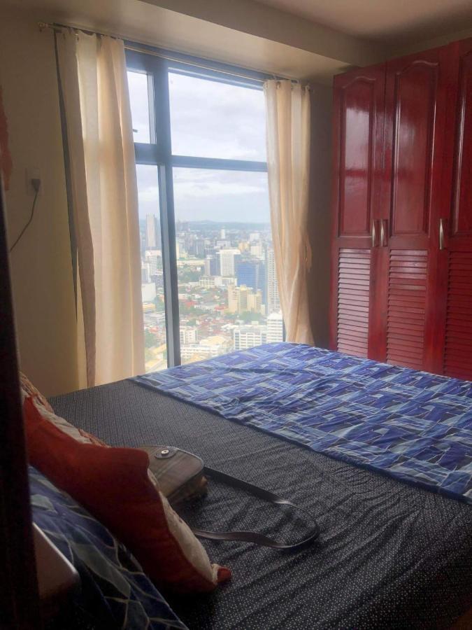 Jojies Crib Horizons101 One Bedroom Penthouse * Cebu