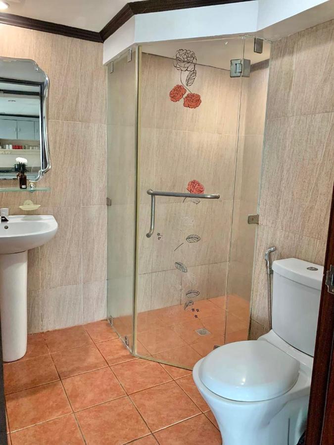 1711 Loft Type Corner Unit Aparthotel Cebu