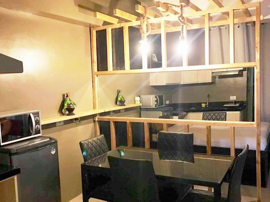 Chillhauz W/pool & Wifi Apartment