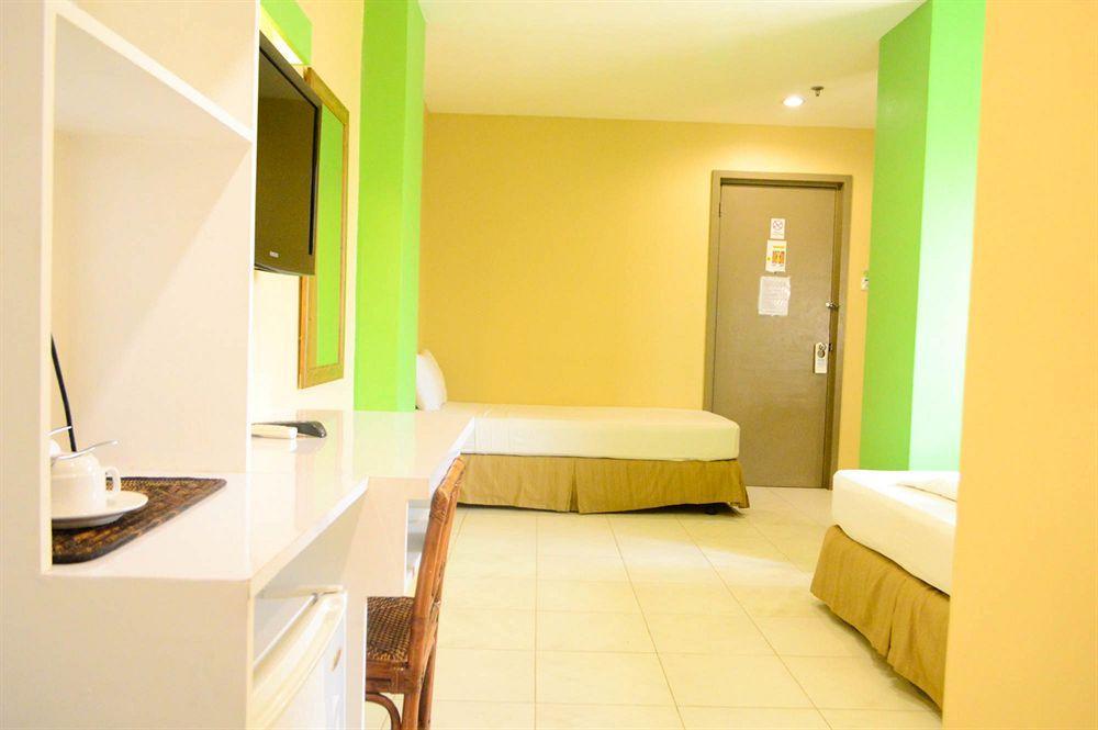 Hotel R Capitol Cebu