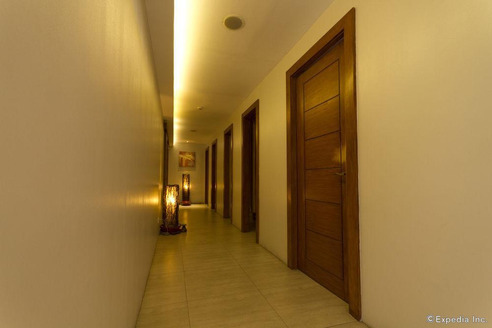 Hotel Castle Peak 3*