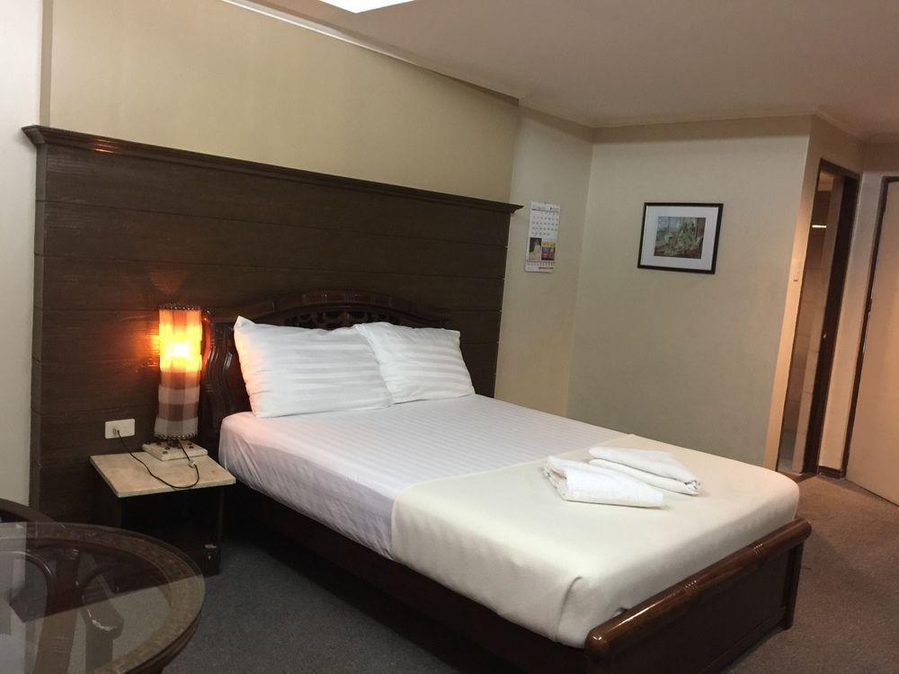 Hotel Hilltop Cebu
