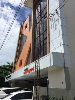 Cebu Courtyard