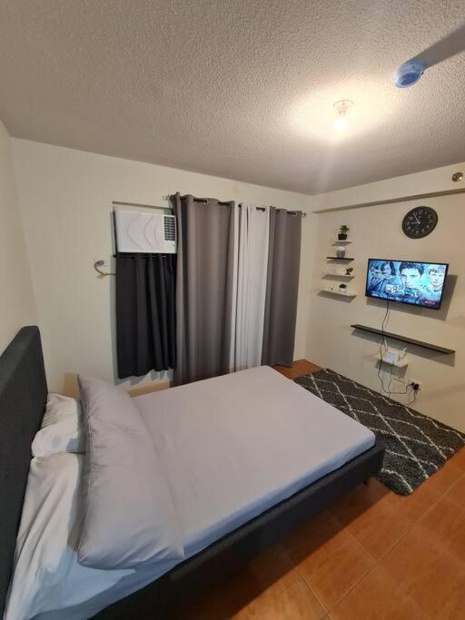 One Oasis Fully Furnished With Balcony Apartment