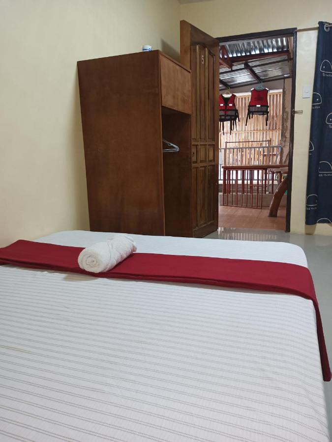 Indino's Sardines Run And Sea Turtle 1 Minute Walking Distance Guest house Moalboal
