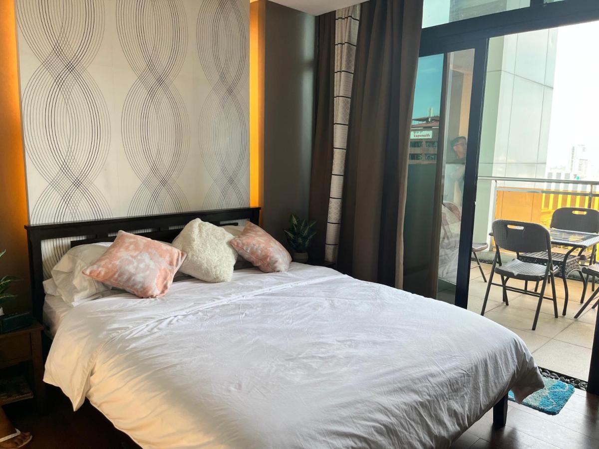 Hotel Appleone Ayala With Balcony