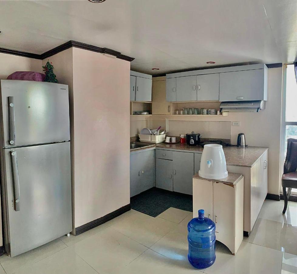 1711 Loft Type Corner Unit Aparthotel Cebu