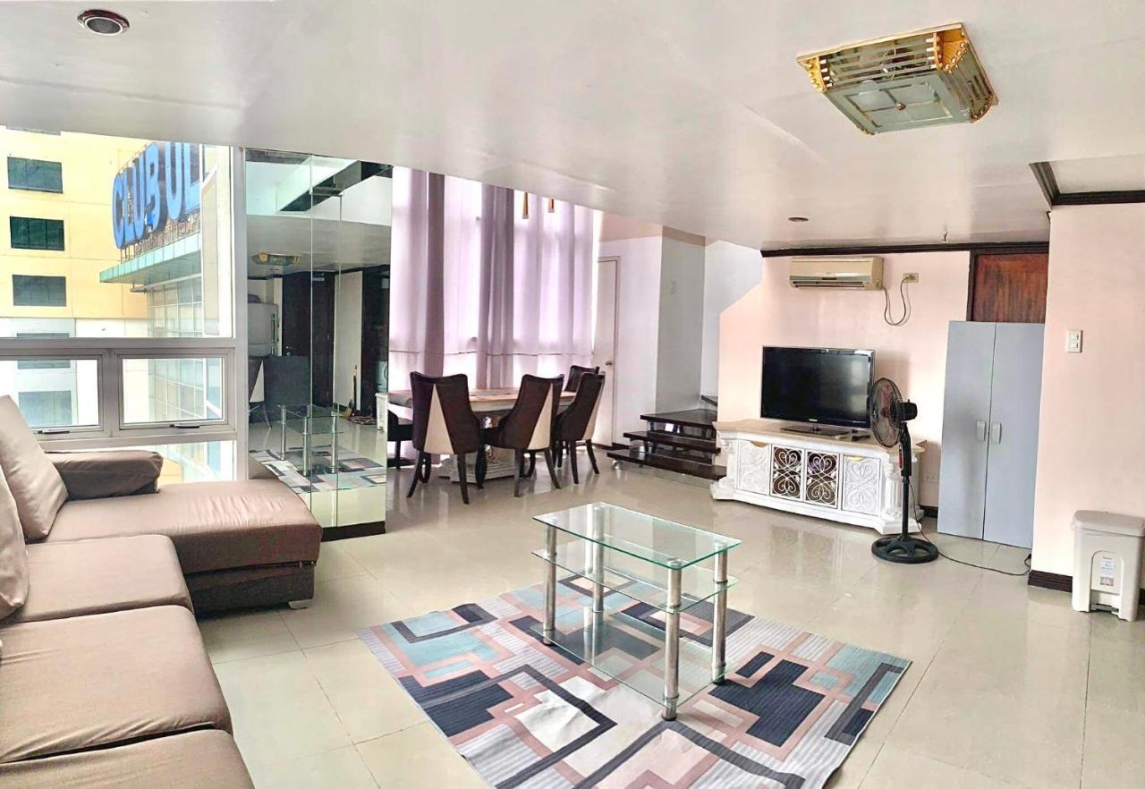 1711 Loft Type Corner Unit