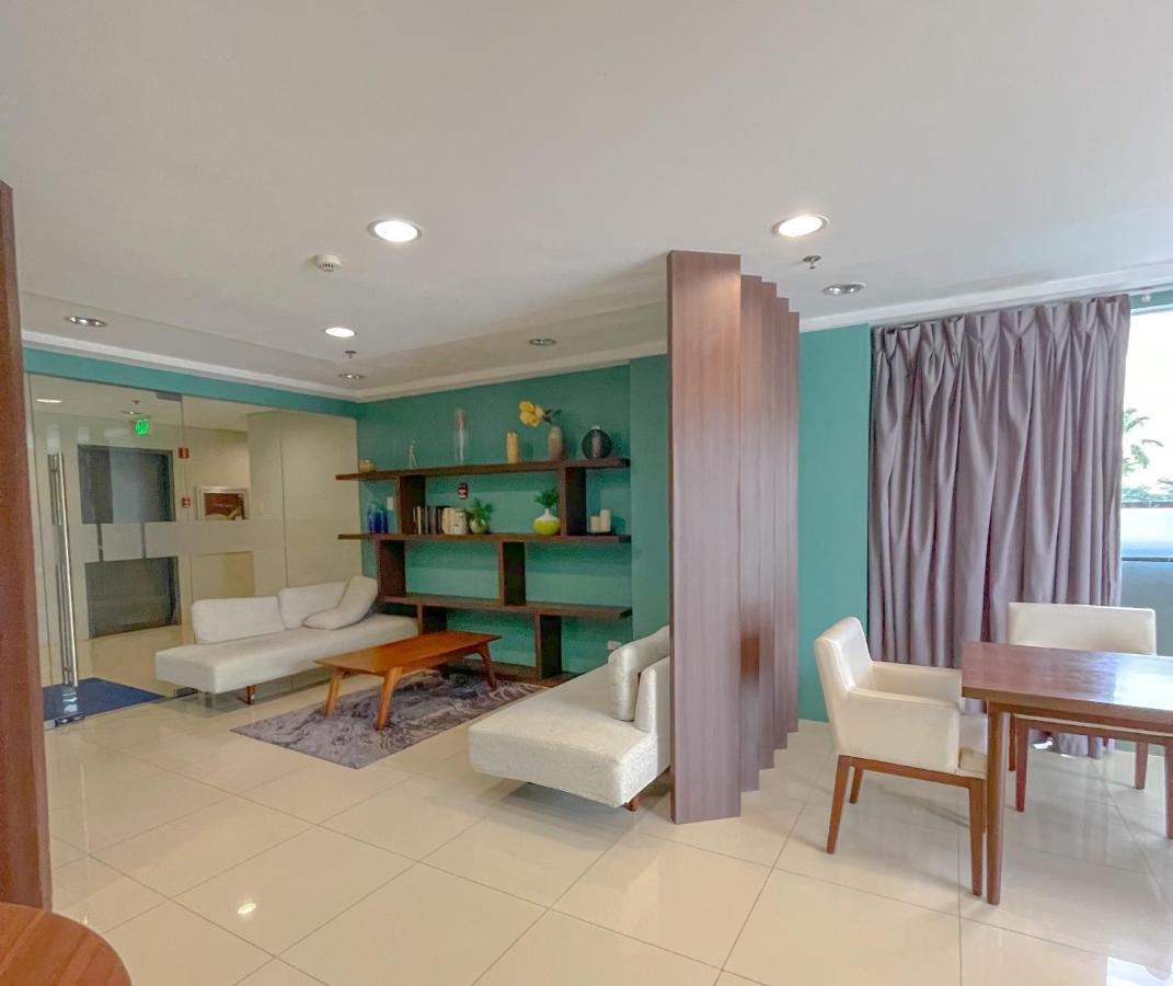 Aparthotel Center- Balcony Cebu