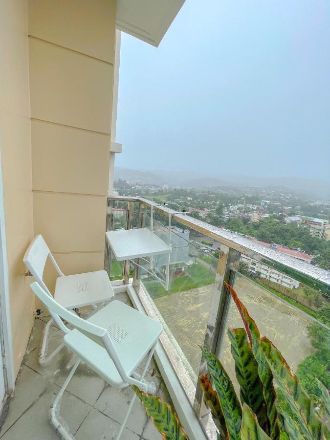 Center- Balcony Aparthotel Cebu