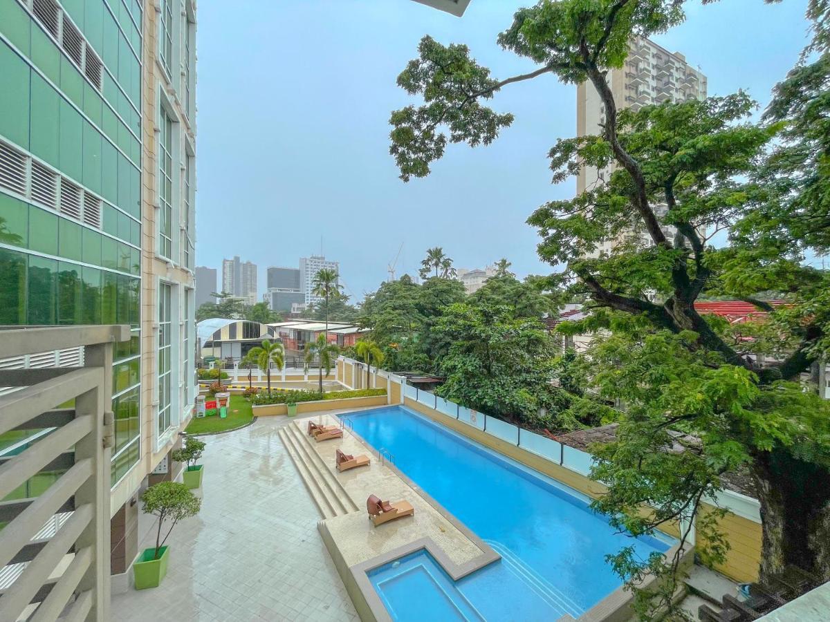 Center- Balcony Cebu