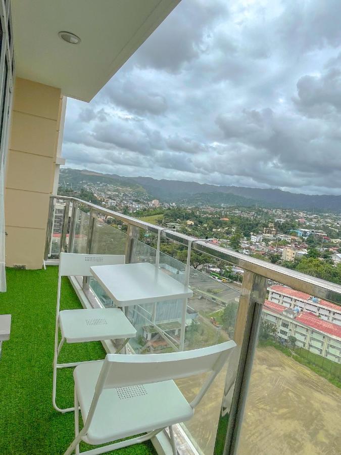 Center- Balcony * Cebu