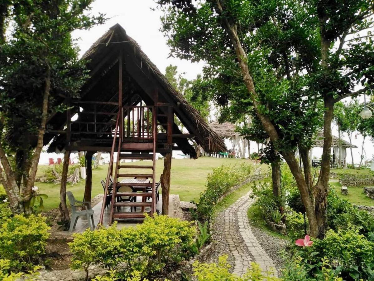 Hale Manna Coastal Gardens Resort