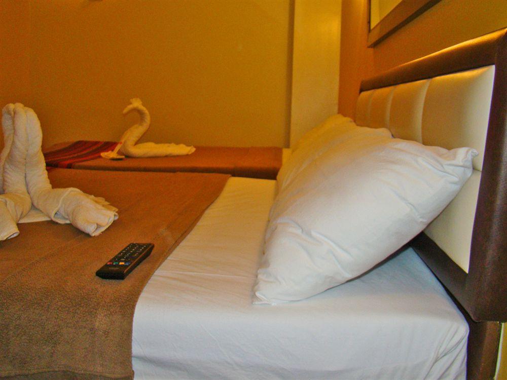 Express Mactan Inn 2*
