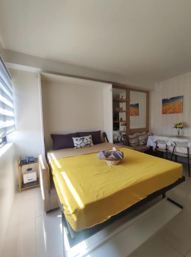 Condotel Unit In #netflixandchill * Cebu