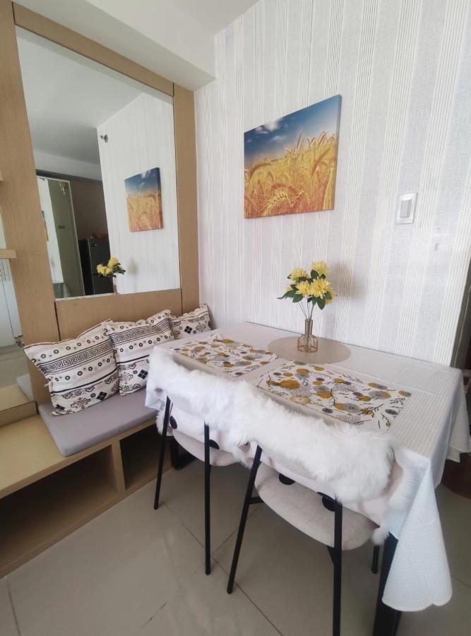 Apartment Condotel Unit In #netflixandchill *