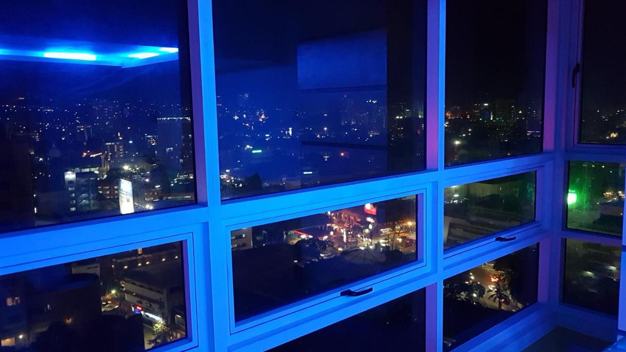 Luxury Budget In Apartment Cebu