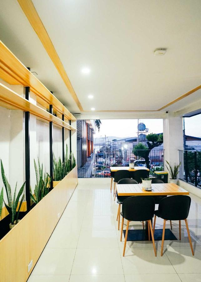 bahay-panuluyan Travelbee Airport *