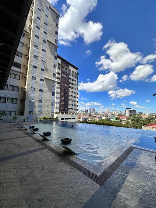 Living,the Persimmon Double Beds 4pax *
