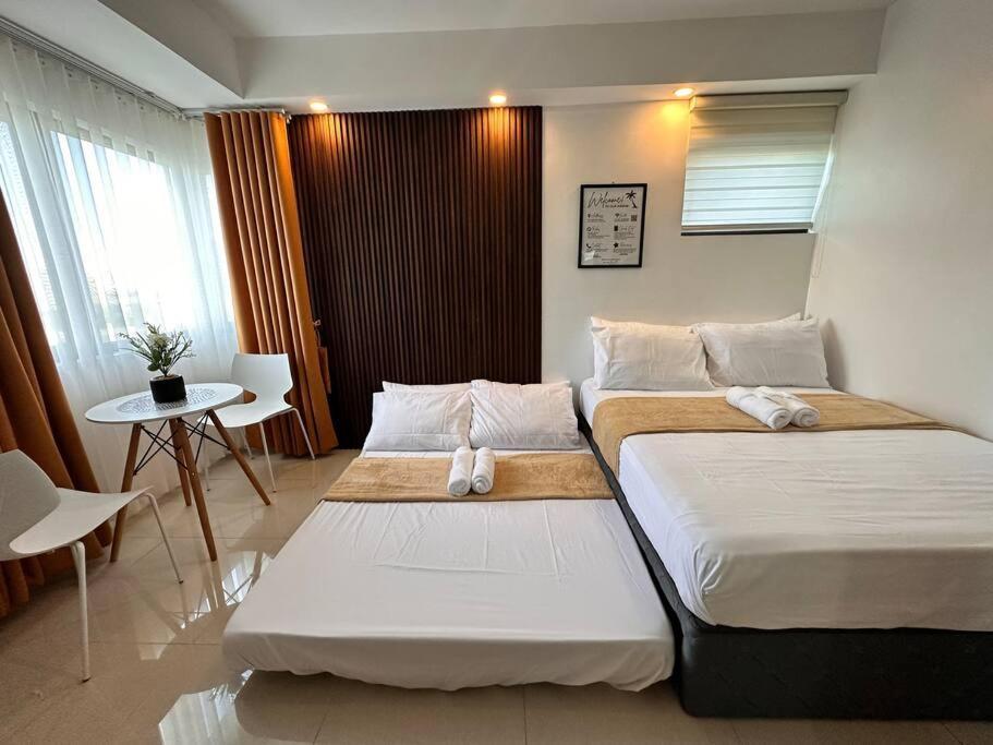 Living,the Persimmon 2-4pax Apartment Cebu