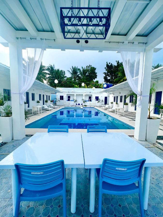 Issa's Haven Hotel 2*