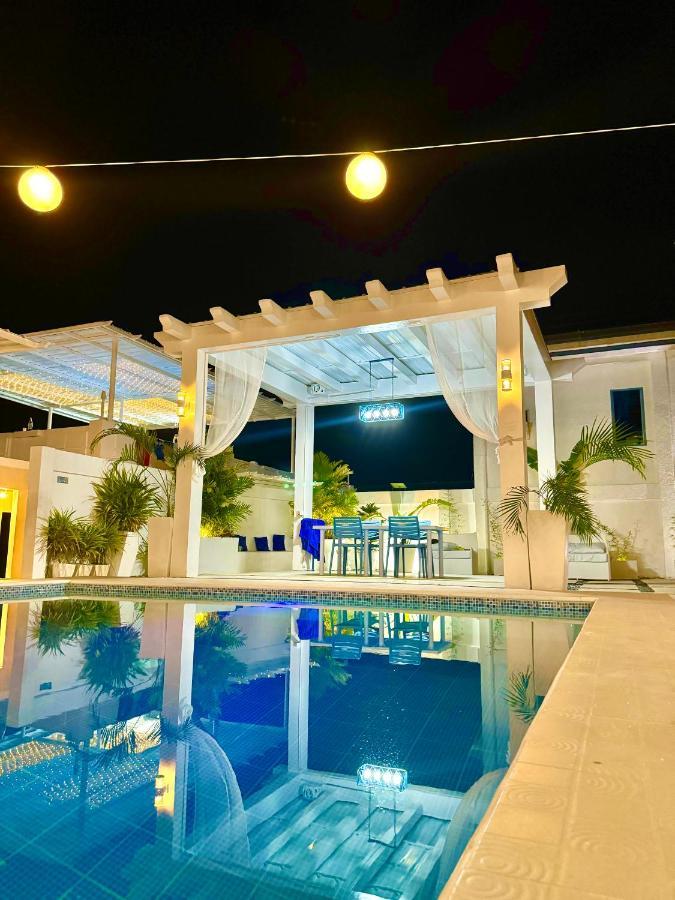 Hotel Issa's Haven