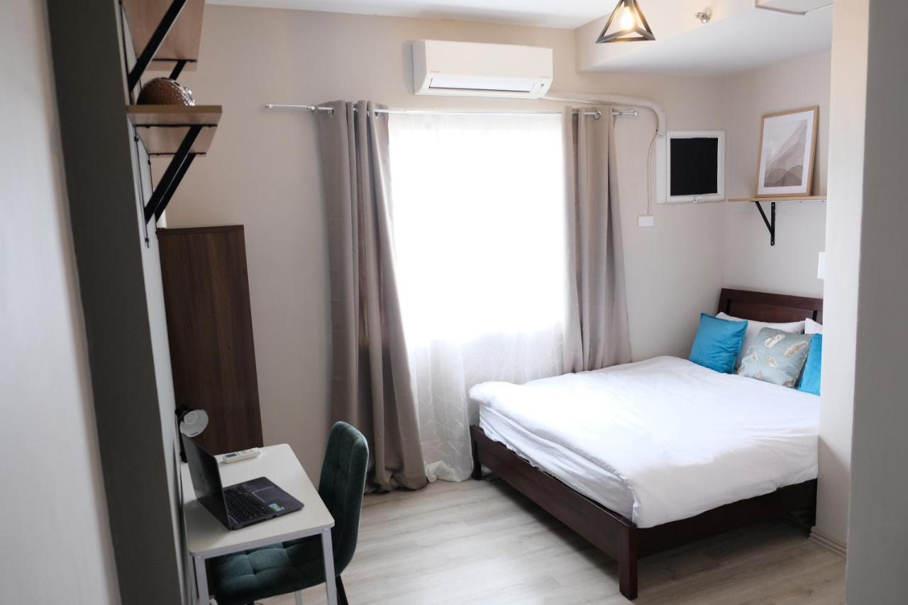 2-bedroom Boutique - Newly Renovated! Apartment