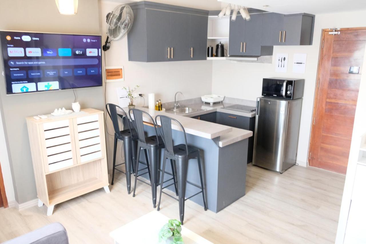 Apartment 2-bedroom Boutique - Newly Renovated!