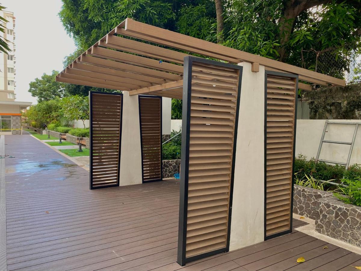 • Wifi Up To 100mbps • Pool • Netflix&chill